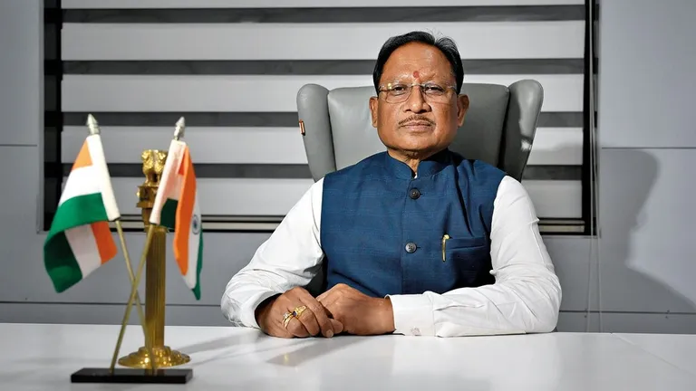 छत्तीसगढ़ के सरकारी दफ्तरों में बड़ा उलटफेर, खत्म हो सकता है 5 डे वर्किंग कल्चर! सीएम विष्णु देव साय ने दिए संकेत Chhattisgarh 5-Day Work Culture May End, CM Sai Hints Change