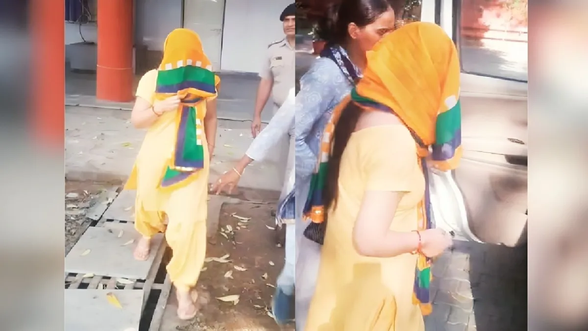 Gurugram teacher student case - महिला टीचर गिरफ्तार, घर-होटल में छात्र के साथ संबंध और वीडियो मामले में पुलिस का एक्शन - gurugram school teacher sexual abuse student video exposed ...