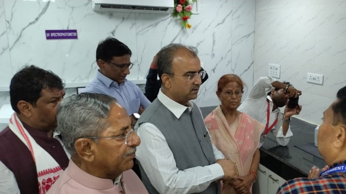 बिहार की सेहत को नई ताकत, पटना में खुली 30 करोड़ की अत्याधुनिक ड्रग टेस्टिंग लैब पटना में 30 करोड़ की लागत से खुली नई ड्रग टेस्टिंग लैब