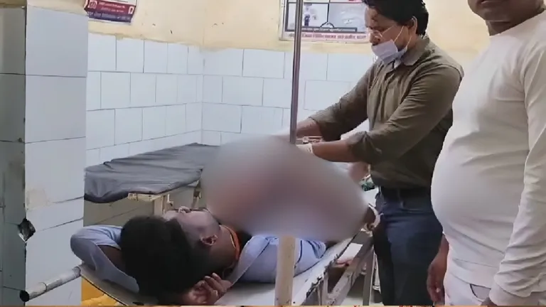 Sant kabir nagar : प्रेमिका के घर से आधी रात लौटा युवक, प्राइवेट पार्ट से हो रही थी ब्लीडिंग, सामने आई पूरी कहानी प्रेमी के गुप्तांग पर हमला, संत कबीर नगर की घटना, प्रेमिका की हैवानियत, अस्पताल पहुंचा प्रेमी, Sant Kabir Nagar love story attack, Boyfriend private part injured