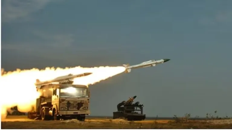 1 लाख करोड़ से अधिक के हथियार खरीदने जा रही Indian Army, जानिए पूरी लिस्ट! NewsTak