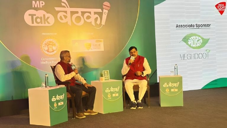 Exclusive: 'MP Tak बैठक' में मोहन यादव ने OBC आरक्षण को लेकर किया बड़ा ऐलान मोहन यादव इंटरव्यू, OBC 28% आरक्षण, OBC Reservation MP, MP OBC promotion news, प्रमोशन में आरक्षण मध्य प्रदेश, OBC जनगणना अपडेट