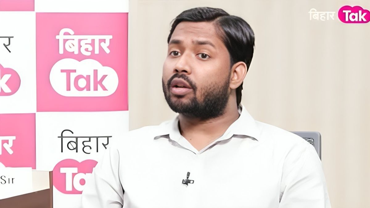 भोजपुरी गानों में "भौजी, साली, ढोढ़ी..." पर भड़के खान सर, बिहार वासियों को खूब सुना दिया खान सर ने भोजपुरी गानों की अश्लीलता पर उठाए सवाल, बिहारियों को चेताया