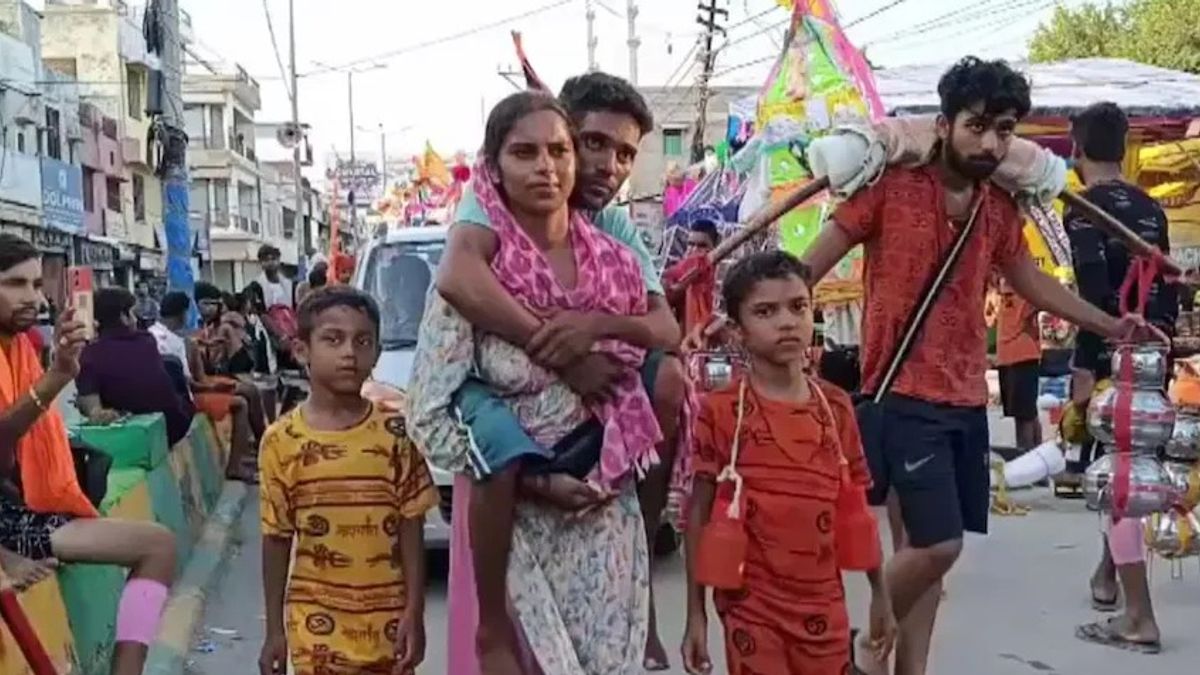 Kavad Yatra 2025: दिव्यांग पति को पीठ पर बैठाकर पत्नी ने करवाई 150 KM की कांवड़ यात्रा, कहानी जानकर हो जाएंगे भावुक! Kavad Yatra 2025