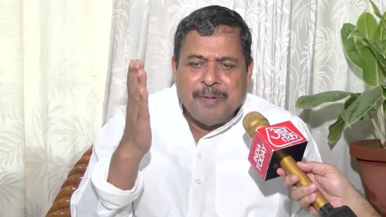 जेडीयू ने अपने सांसद गिरिधारी यादव को भेजा कारण बताओ नोटिस, SIR पर आखिर इन्होंने क्या कहा जो पार्टी नागवार गुजरा JDU issues notice to MP Giridhari Yadav for remarks on SIR process in Bihar