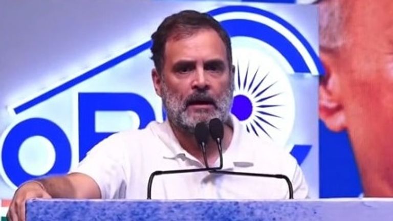 भरी सभा में राहुल गांधी ने अपनी कौनसी गलती स्वीकार की? RSS को बताया OBC का असल दुश्मन! राहुल गांधी ने OBC सम्मेलन में अपनी गलती कबूल की