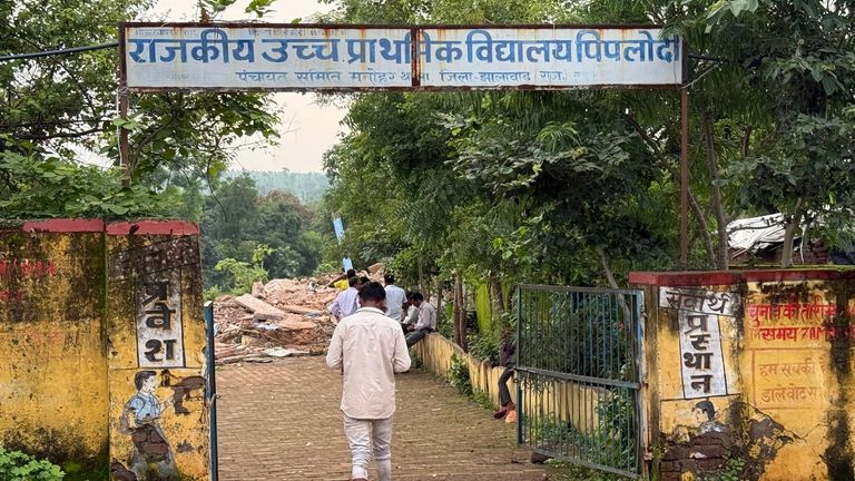 टीचर या सरकार...कौन हैं झालावाड़ स्कूल हादसे का असली जिम्मेदार? Jhalawar