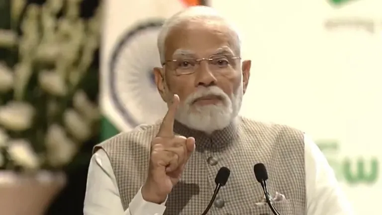 'किसानों के लिए कोई समझौता नहीं...बड़ी कीमत चुकाने को तैयार,' टैरिफ वॉर पर PM पीएम मोदी का करारा जवाब! NewsTak