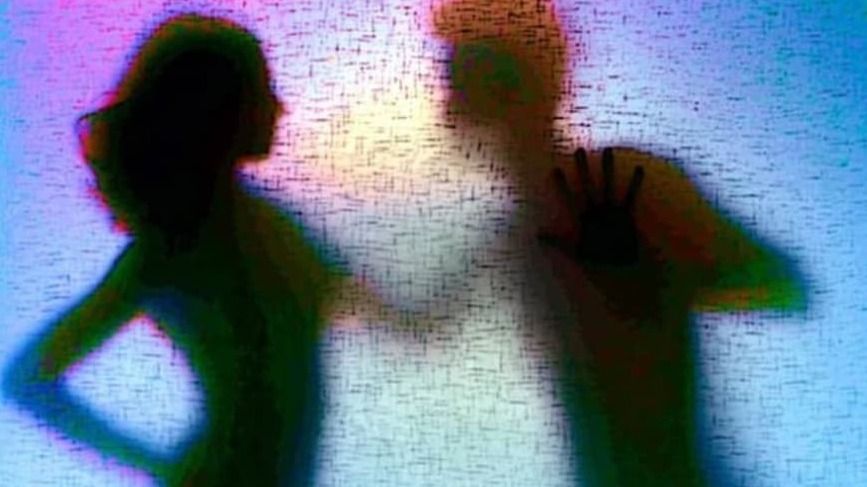 अमेठी में खौफनाक वारदात! पत्नी ने काट दिया पति का प्राइवेट पार्ट, वजह जानकर उड़ जाएंगे होश अमेठी में खौफनाक वारदात