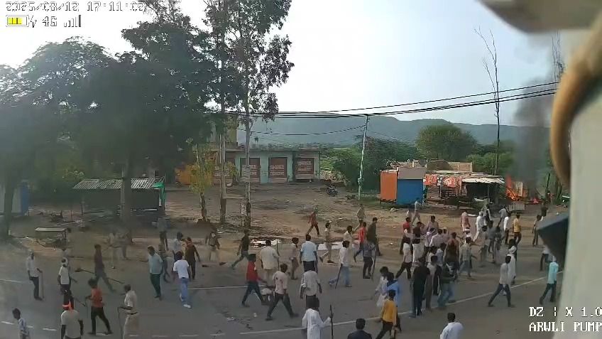 राजस्थान-हरियाणा सीमा पर तनाव, दर्जनों गाड़ियां खाक, 10 से अधिक घायल, क्यों भड़की हिंसा?