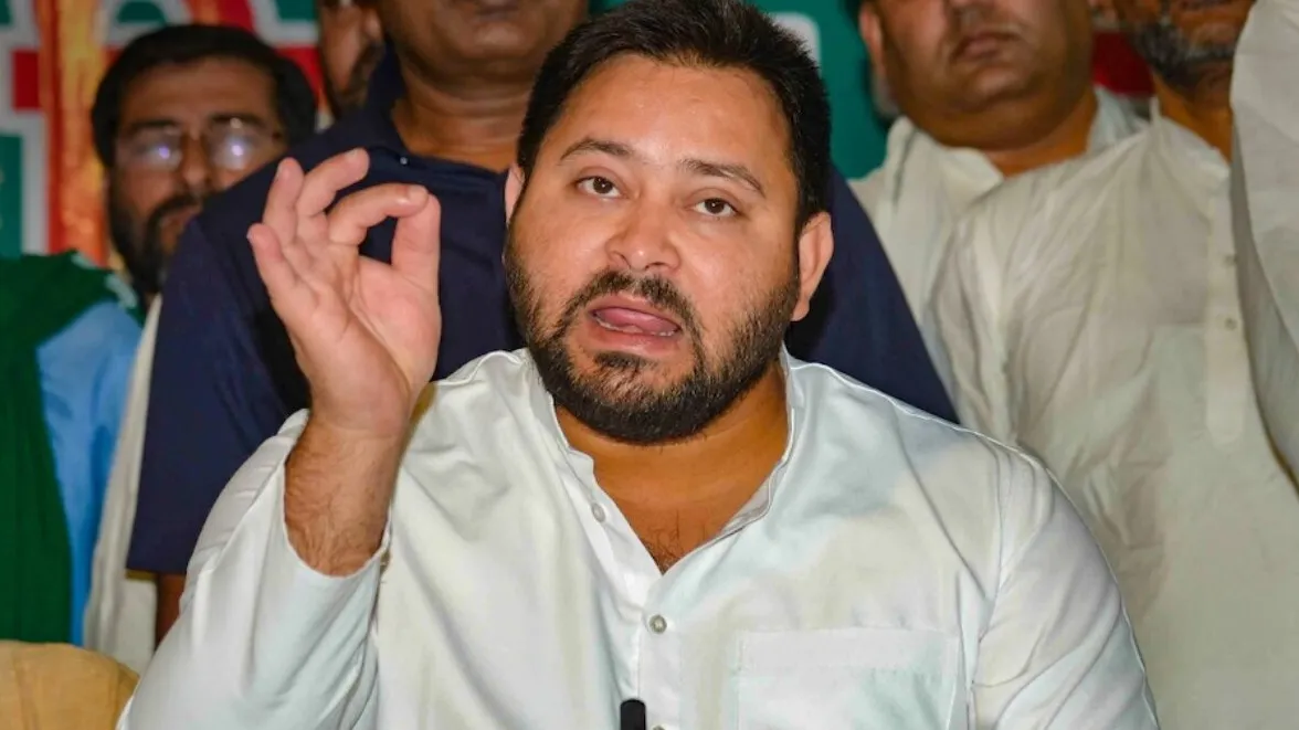 Tejashwi Yadav exposes alleged voter ID fraud involving Veena Devi and Dinesh Singh in Bihar SIR controversy
