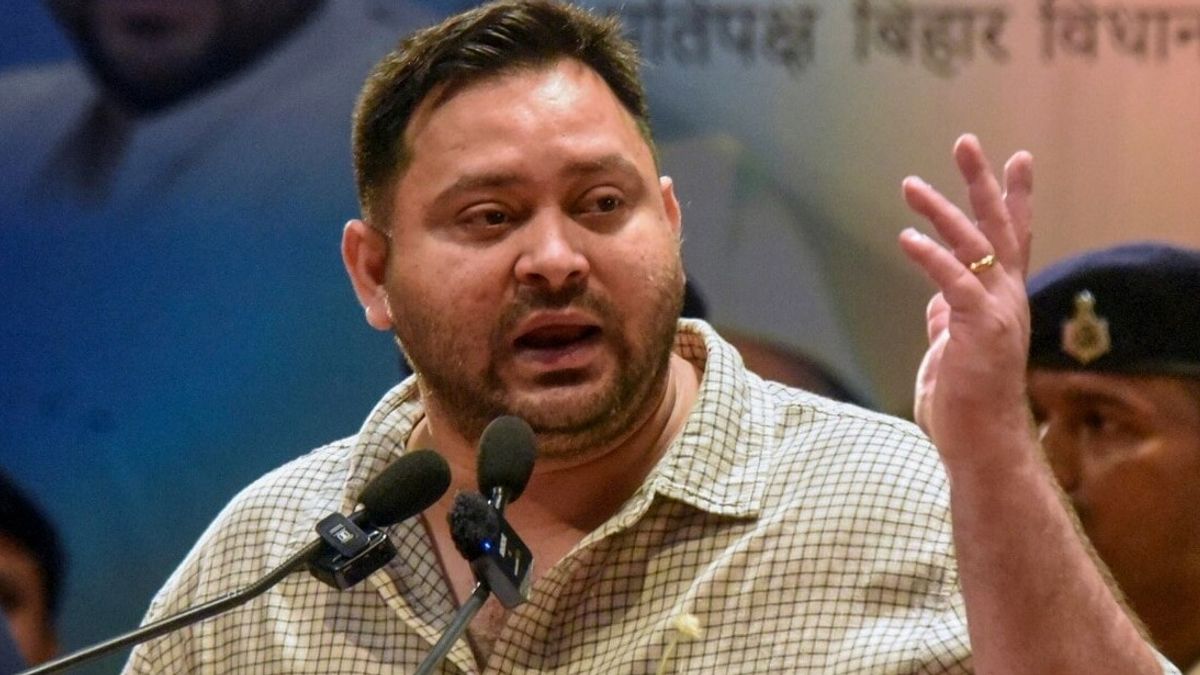 तेजस्वी यादव की मुश्किलें बढ़ीं! पीएम मोदी पर कथित अमर्यादित टिप्पणी के आरोप में UP और महाराष्ट्र में FIR दर्ज Tejashwi Yadav