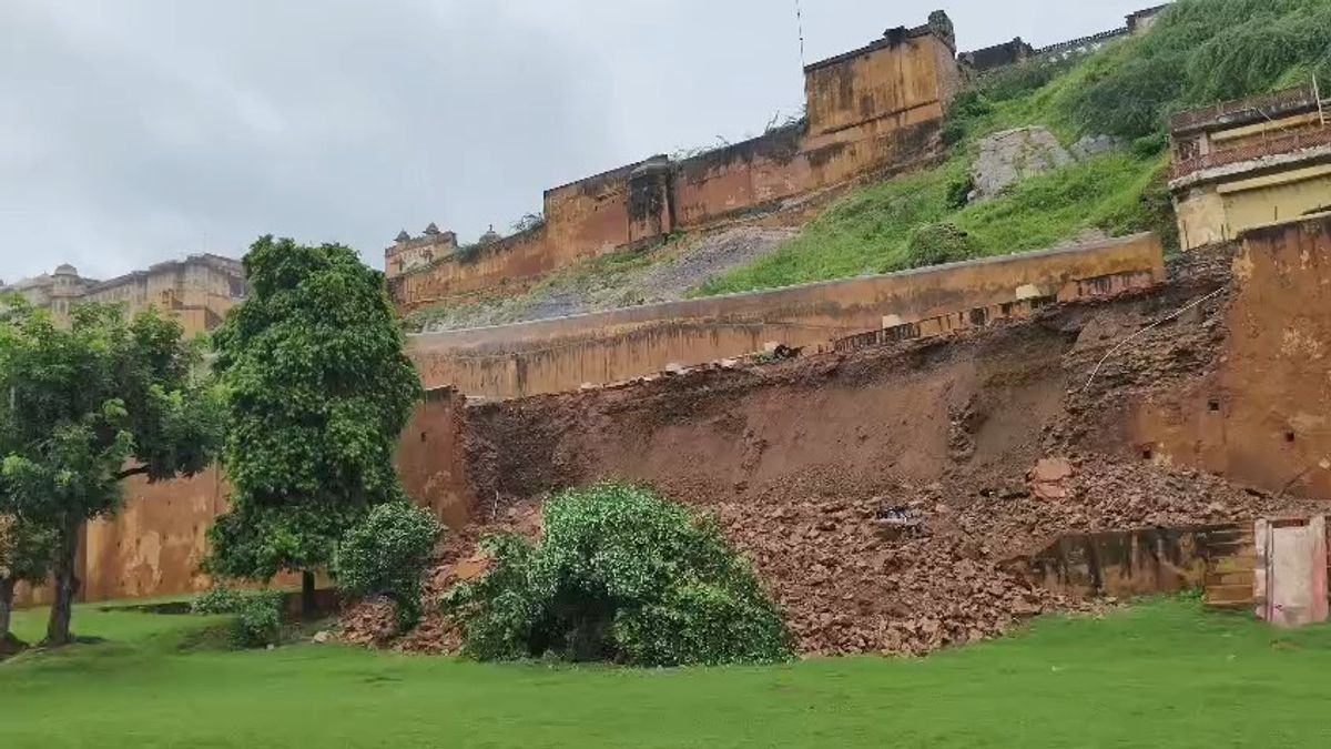 राजस्थान में बारिश का कहर, आमेर किले की 200 फीट लंबी दीवार ढही, IMD ने जारी की ये चेतावनी Amer Fort