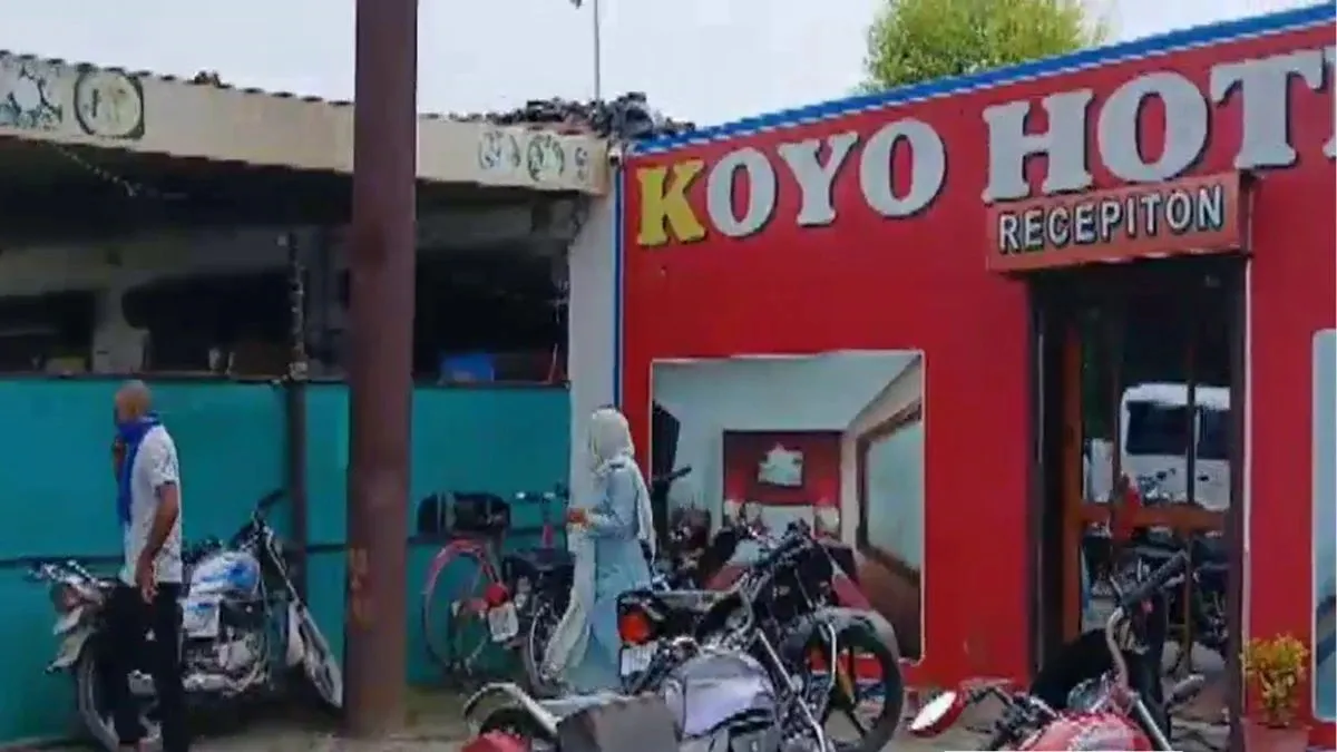सहारनपुर के KOYO होटल में अचानक पहुंची SDM, रूम में युवक-युवतियां को देख उड़ गए होश और फिर जो हुआ सहारनपुर में एसडीएम ने हाेटल में मारा छापा