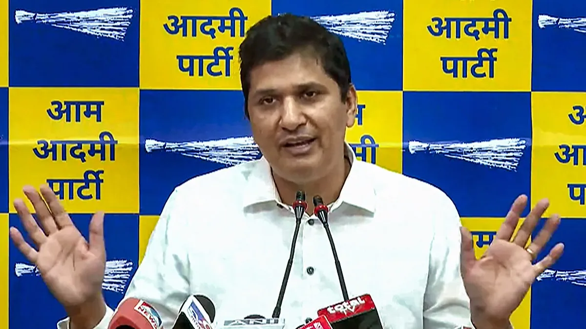 AAP नेता सौरभ भारद्वाज के ठिकानों पर ED की छापेमारी, भ्रष्टाचार के आरोप में बड़ी कार्रवाई Saurabh Bharadwaj