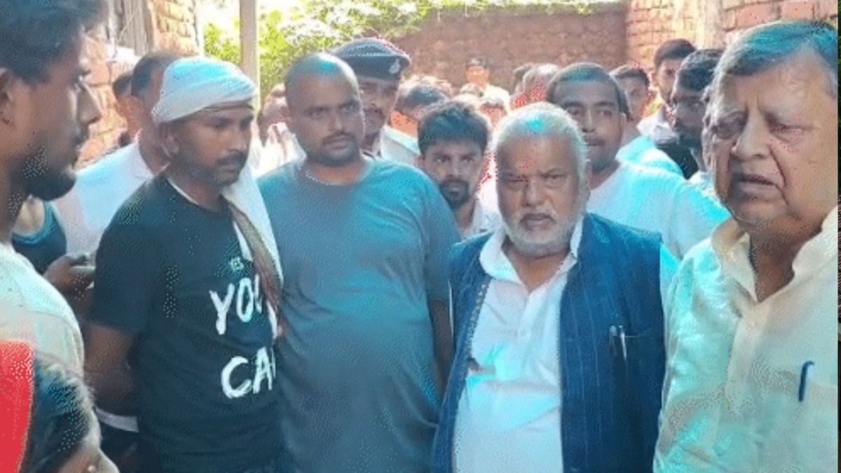 बिहार: नीतीश सरकार में मंत्री श्रवण कुमार और स्थानीय विधायक पर हमला, जान बचाकर भागे नेता, देखें वीडियो Bihar Minister Attack, Shravan Kumar JDU, Nalanda Attack News, Bihar MLA Attack, JDU Leader News, Bihar Politics Violence, Hilsa MLA Prem Mukhiya, Bihar Breaking News, Nalanda Political Clash, Bihar Minister Security