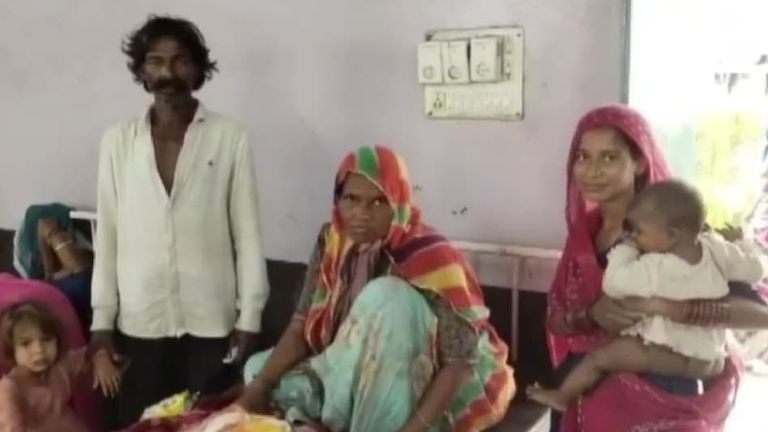 55 साल की महिला ने दिया 17वें बच्चे को दिया जन्म, पति बोला- रहने के लिए घर नहीं, चिंता सताती है Udaipur