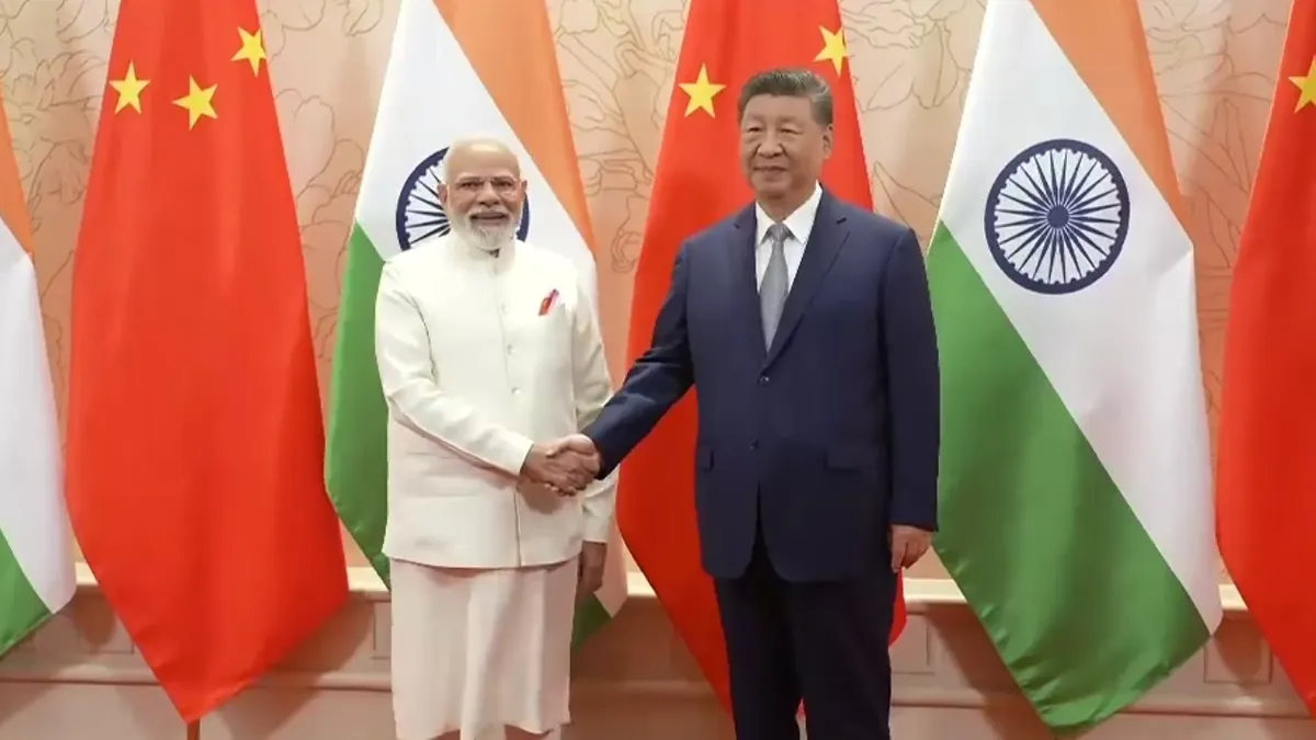 PM मोदी और जिनपिंग के बीच SCO समिट में क्या बातचीत हुई? चीन के राष्ट्रपति बोले- 'ड्रैगन-हाथी का साथ आना जरूरी' NewsTak