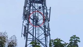 ससुराल वालों ने पत्नी की कराई कहीं और शादी तो पति बन गया शोले का वीरू, हाई वोल्टेज ड्रामा के बीच सामने आई इनसाइड स्टोरी NewsTak