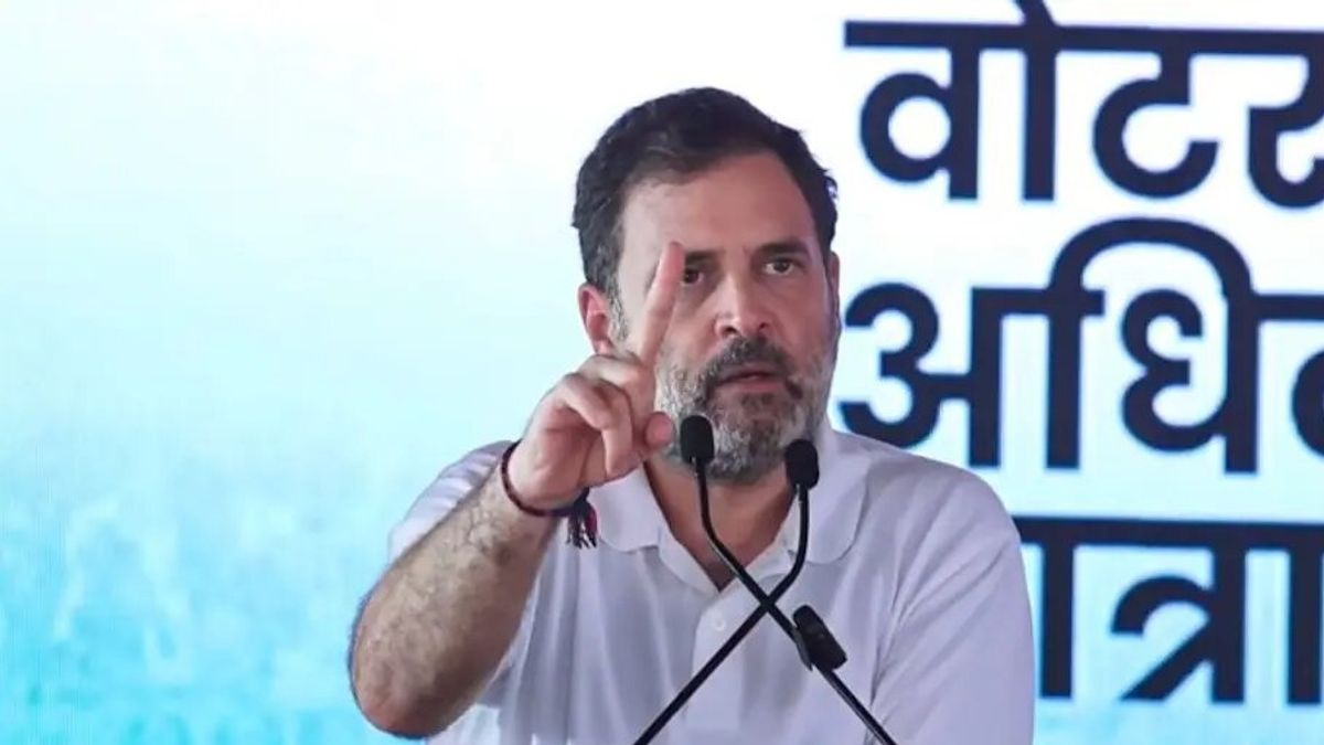 चुनाव आयोग ने मान ली राहुल गांधी की बात? 10 सितंबर को ECI की अहम बैठक, देशभर में SIR प्रक्रिया लागू करने पर होगा मंथन Rahul Gandhi