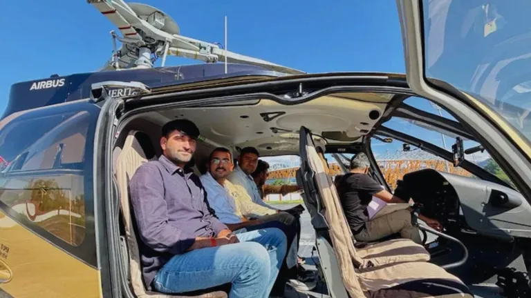 हेलिकॉप्टर से एग्जाम देने हल्द्वानी से मुनस्यारी पहुंचे राजस्थान के 4 छात्र, जानें कितना लगा किराया हेलिकॉप्टर से एग्जाम देने मुनस्यारी पहुंचे 4 छात्र