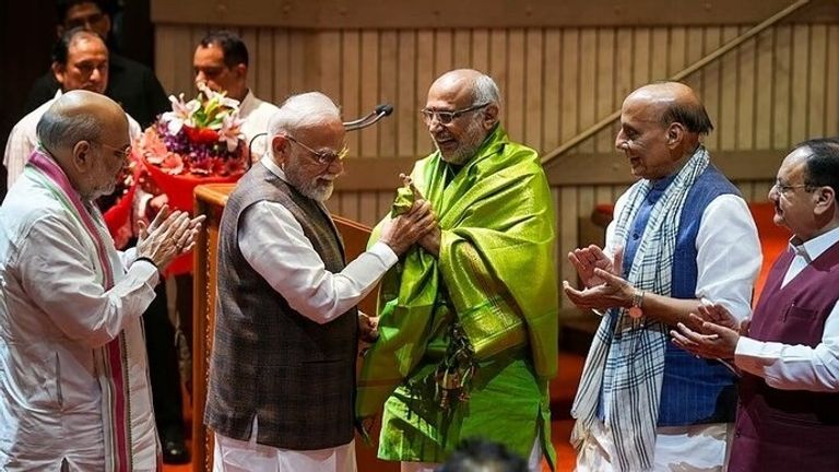 देश के 17वें उपराष्ट्रपति सी.पी राधाकृष्णन कौन हैं? जानिए उनके बारे में NewsTak