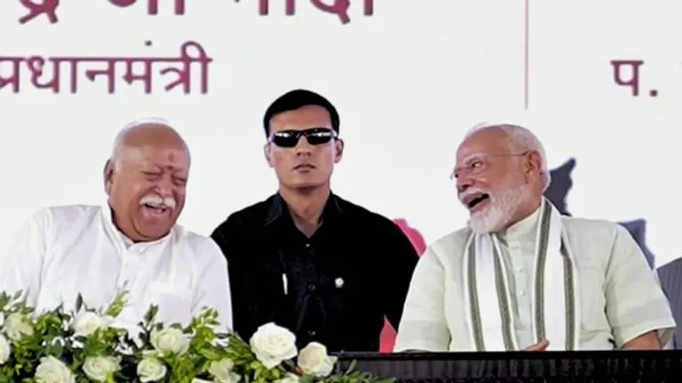 Vijay Factor: जन्मदिन के बहाने सियासी दांव, PM मोदी ने भागवत की तारीफ कर क्या संदेश दिया? Photo: RSS Cheif Mohan Bhagwat & PM Modi