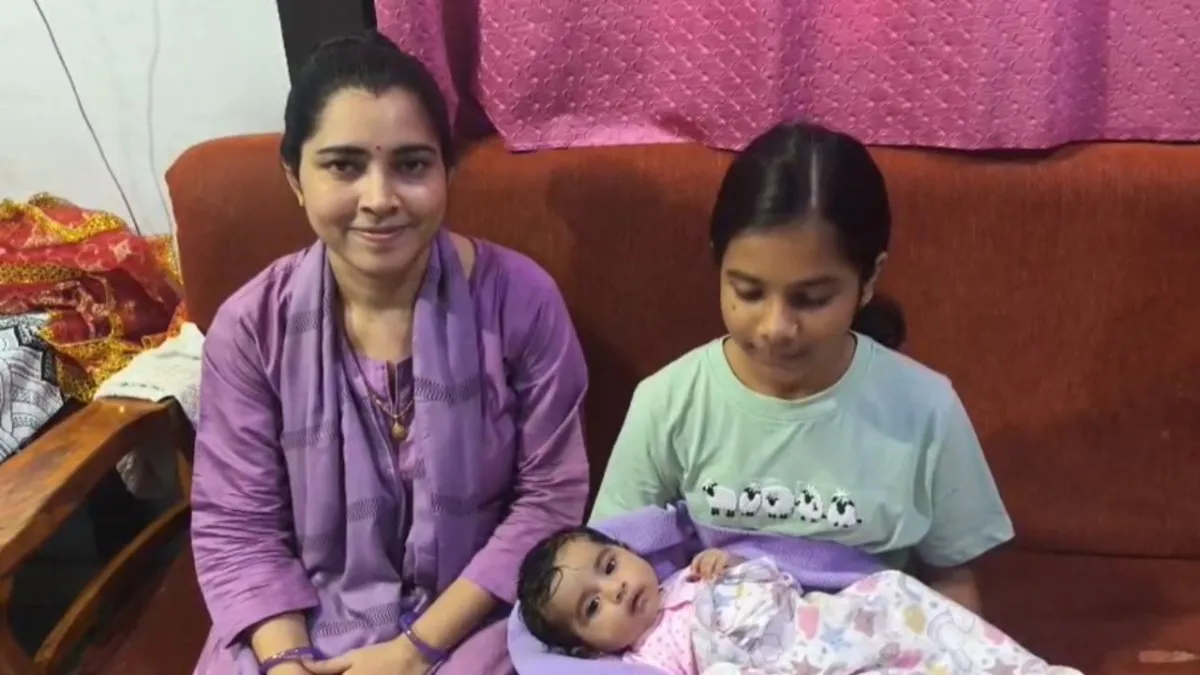 20 दिन की बेटी के साथ दिया इंटरव्यू