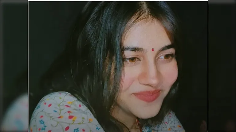 सालों से था रिश्ता, शादी की बात आई तो कर लिया किनारा...प्यार में धोखा खाकर इंदौर की कृति ने ले ली खुद की जान इंदौर की कृति ने दे दी जान