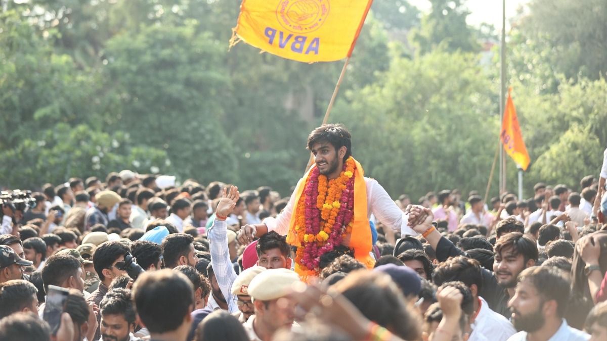 DU के प्रेसिडेंट आर्यन मान को मिलेंगी ये शक्तियां, जानें क्या होती हैं DUSU अध्यक्ष की पावर Aryan Mann