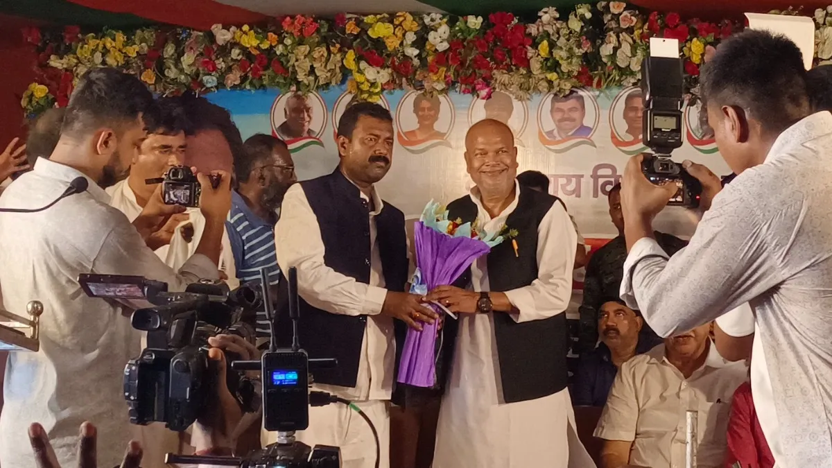 अति पिछड़ा प्रकोष्ठ के पूर्व महासचिव राजेश कुमार कांग्रेस में शामिल
