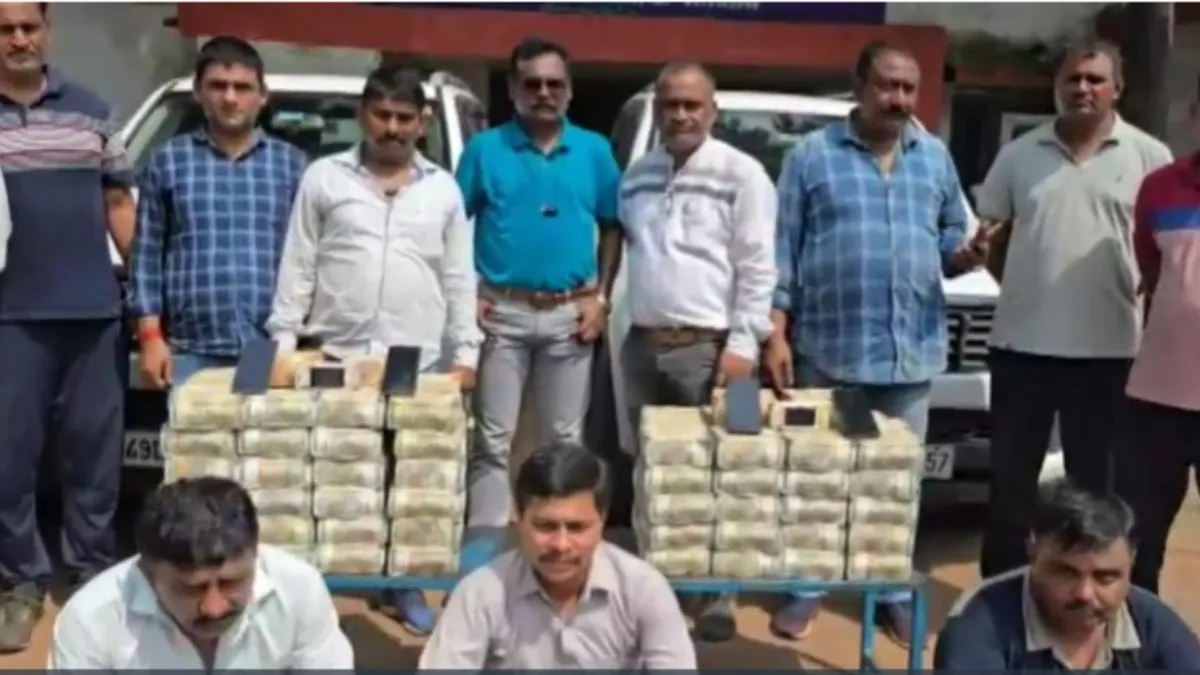छत्तीसगढ़ के दुर्ग में 6 करोड़ 60 लाख कैश बरामद, 4 संदिग्ध गिरफ्तार, गुजरात के रहने वाले सभी आरोपी छत्तीसगढ