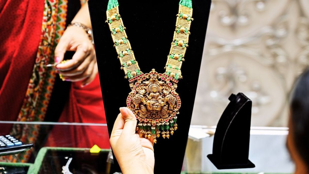 Gold Silver price today: नवरात्रि के पहले दिन सोने-चांदी के भाव ने बना दिया नया रिकॉर्ड