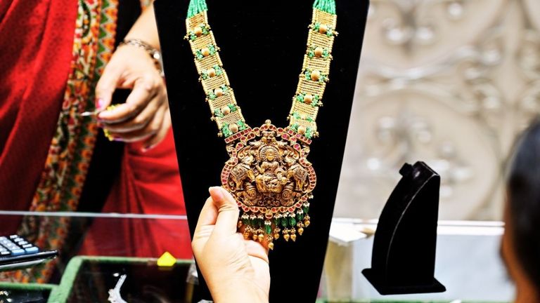 Gold Silver price today: नवरात्रि के पहले दिन सोने-चांदी के भाव ने बना दिया नया रिकॉर्ड Gold Silver rates 22 September, Future gold price expert prediction, Silver price outlook India, What will happen gold rate futures