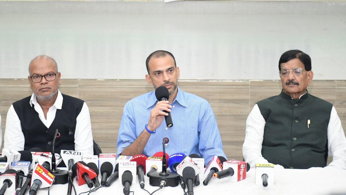 बिहार कांग्रेस प्रभारी ने कृष्णा अल्लावरु महागठबंधन में सीट शेयरिंग और सीएम फेस को लेकर दिया ये अपडेट Bihar Congress in-charge Krishna Allavaru on Mahagathbandhan seat sharing, CWC meeting and CM face update