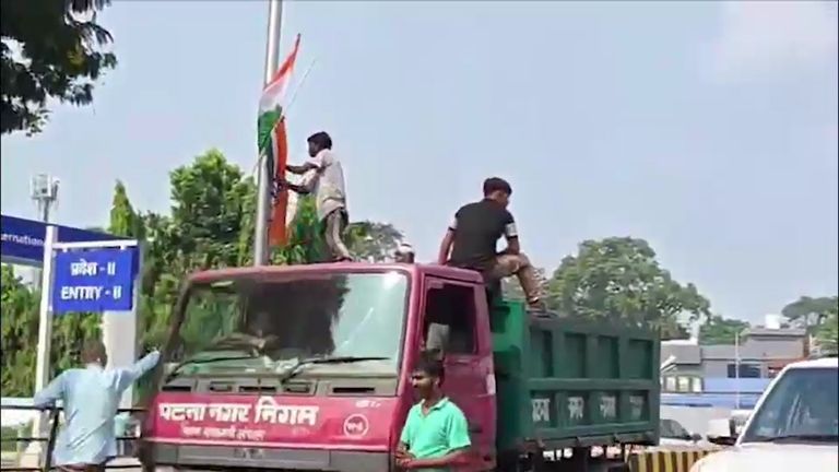 पटना में 24 सितंबर को होनी थी कांग्रेस की CWC मीटिंग...लेकिन ठीक एक दिन पहले नगर निगम ने उठाया बड़ा कदम पटना में कांग्रेस CWC मीटिंग से पहले नगर निगम की बड़ी कार्रवा