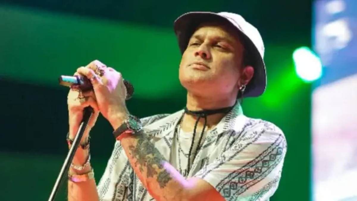 असम में मशहूर सिंगर जुबीन गर्ग के अंतिम संस्कार में उमड़ा जनसैलाब, 32 हजार गानों की आवाज अब खामोश है