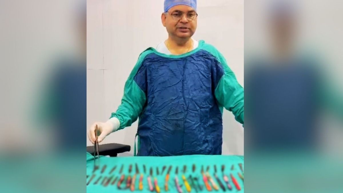 हापुड़: शख्स के पेट में 49 स्टील के चम्मच और टूथब्रश और पेन, पूछताछ में ये कहानी पता चली