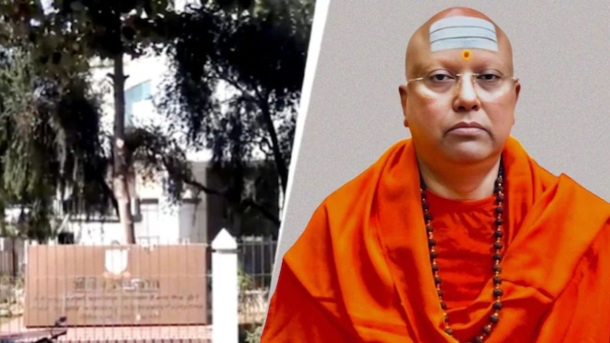 'जबरन कमरे में बुलाता...मना करने पर धमकी देता' पीड़ित महिला छात्राओं ने बता दिया स्वामी का पूरा सच 