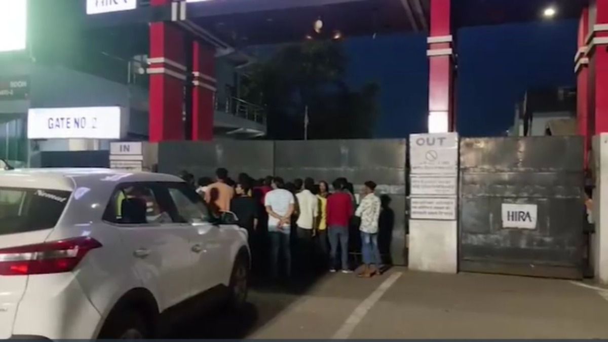 रायपुर में बड़ा हादसा, गोदावरी स्टील प्लांट का हिस्सा गिरा, 10 की मौत, कई घायल