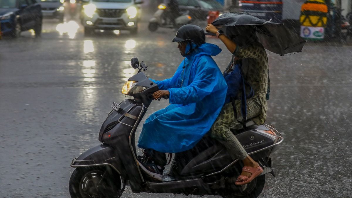 MP Weather Update: 6 जिलों में भारी बारिश का येलो अलर्ट, इन इलाकों में बिजली गिरने की संभावना