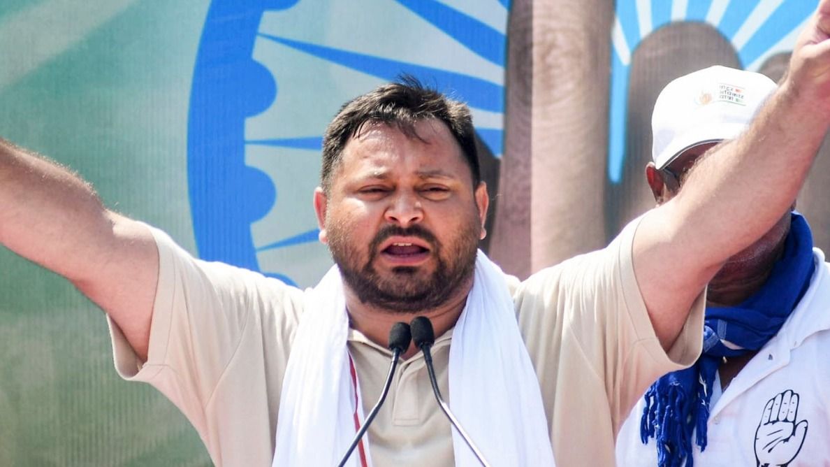 महागठबंधन को बढ़त, लोक पोल सर्वे 2025