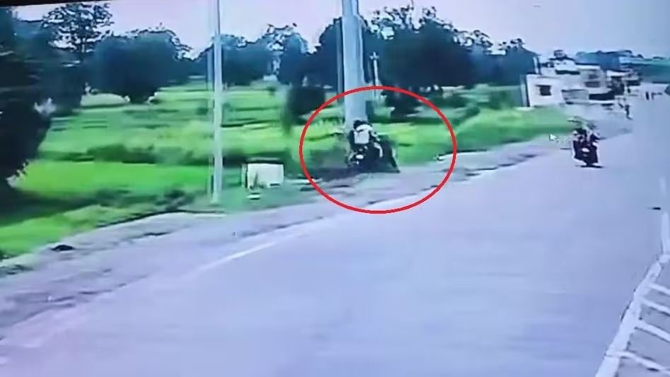 कोरबा: टोल नाके के खम्बे से टकराई बाइक, एक की मौत, नेशनल हाइवे पर बढ़ती दुर्घटनाओं ने बढ़ाई चिंता