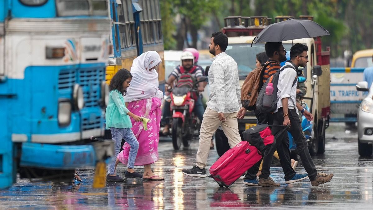 Haryana Weather: गुरुग्राम, फरीदाबाद समेत में मौसम रहेगा साफ, इन 6 जिलों में आज बारिश के आसार, जानें अपने शहर का हाल
