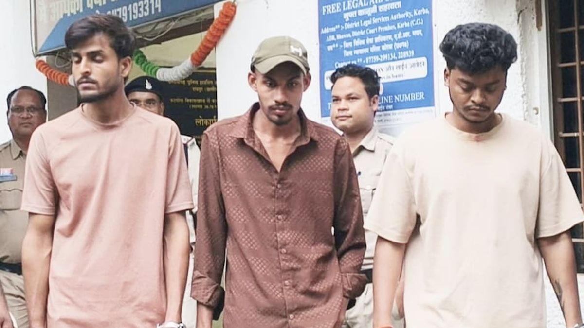 छत्तीसगढ़: मुंबई से शूटर बुलाए...फिर घर पर चलवाई गोलियां, 'लव जिहाद' के विवाद में BJP नेता समेत 5 गिरफ्तार Chhattisgarh