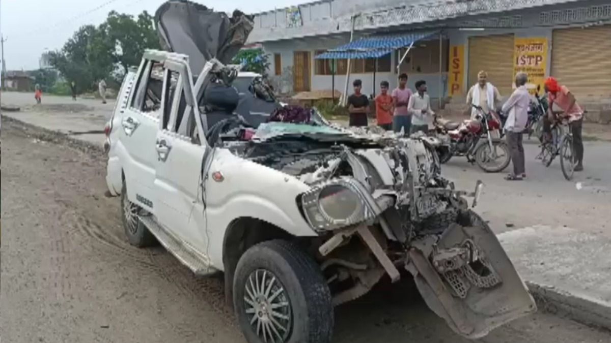 कैमूर NH-19 सड़क हादसा – स्कॉर्पियो और कंटेनर की भीषण टक्कर