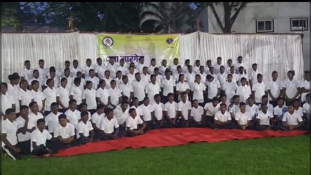 103 नक्सलियों ने किया आत्मसमर्पण