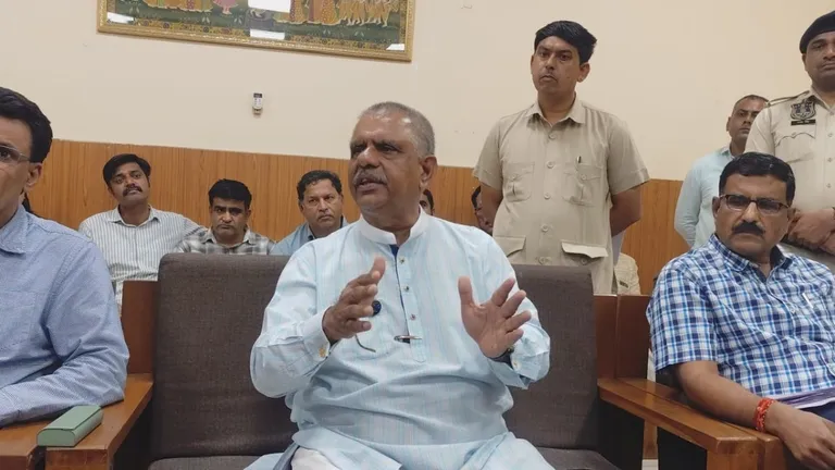 कप सिरप मामले पर राजस्थान के चिकित्सा मंत्री बोले- दवा से मौत नहीं, अन्य बीमारियों से गई बच्चों की जान rajasthan cough syrup deaths