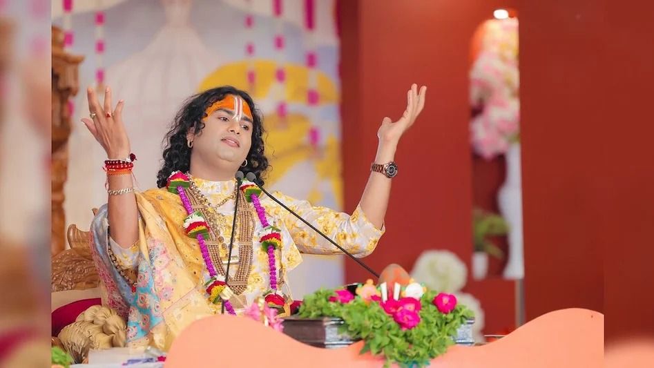 कथावाचक अनिरुद्धाचार्य के बयान पर भड़के नाना गुरु सरकार, माफी की मांग की, बोले- "काल भैरव भगवान हैं और रहेंगे"