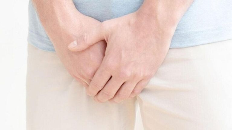 पत्नी ने पति का काटा प्राइवेट पार्ट, ननद-भाभी के झगड़े में एंट्री लेना पड़ा भारी, पुलिस ने दर्ज किया केस पत्नी ने गुस्से में काटा पति का प्राइवेट पार्ट (प्रतीकात्मक फोटो)